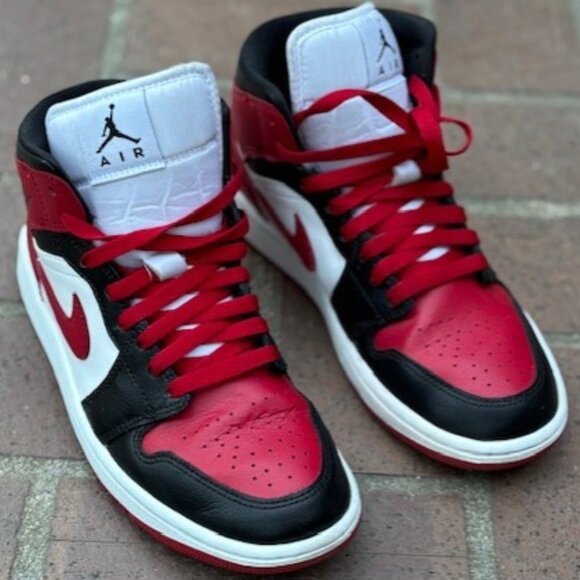 Nike Air Jordan 1 Mid Black/White/Red Women's size 8 Men's size 6.5 - Picture 1 of 10